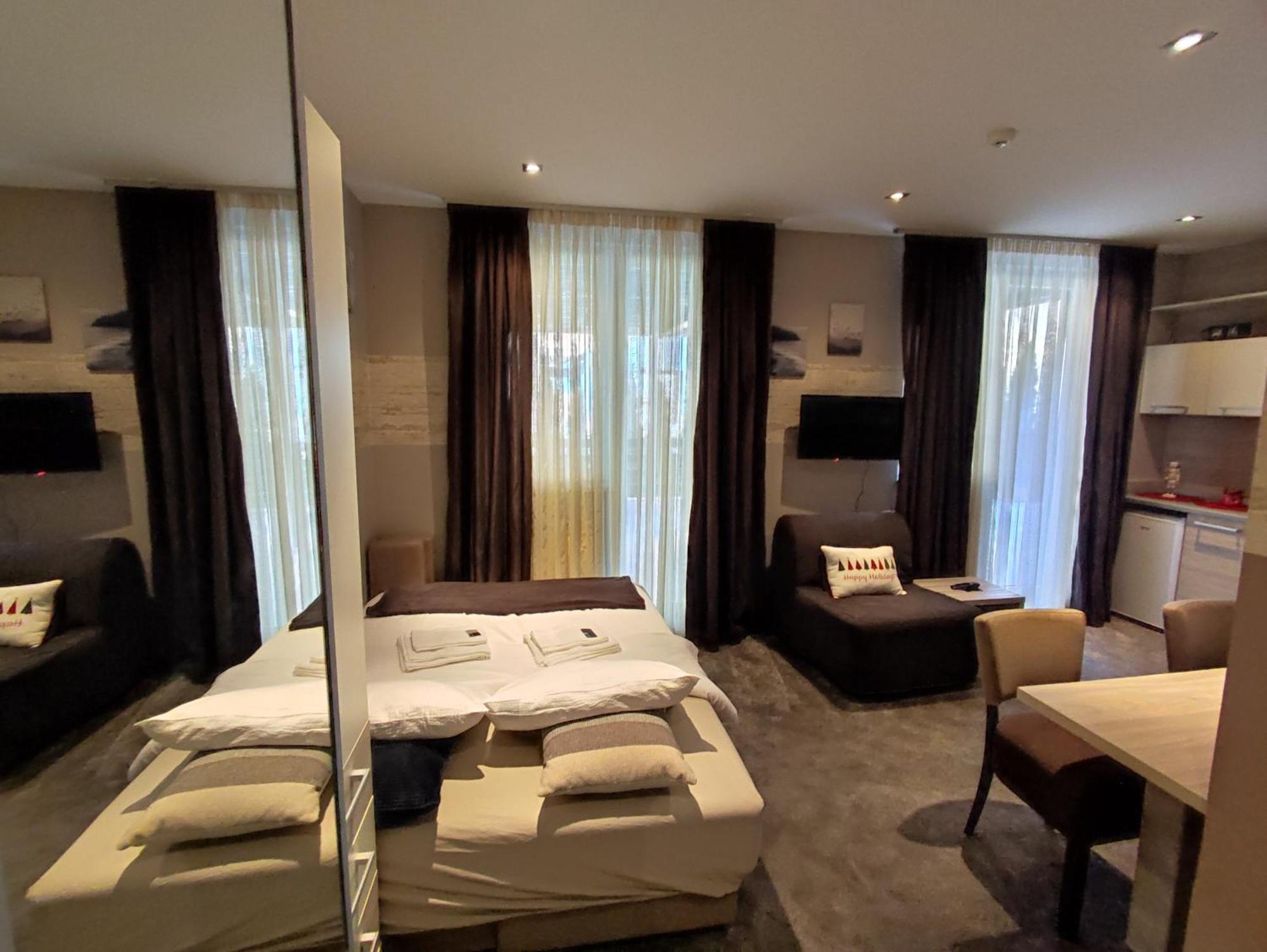 Gondola Kopaonik Apartment Brzece